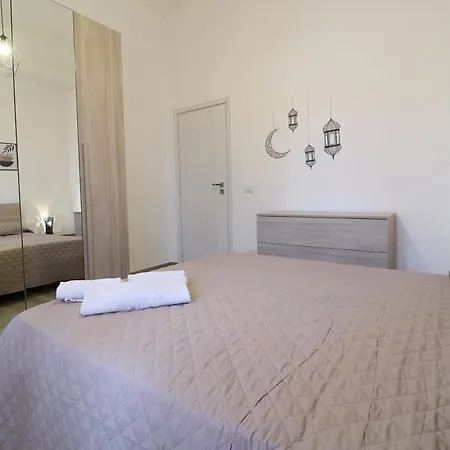 לינה וארוחת בוקר Lepanto 144 4*